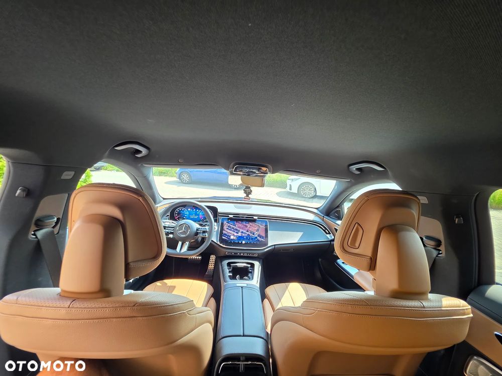 Mercedes-Benz Klasa E 220 d mHEV 4-Matic AMG 9G-Tronic - 27
