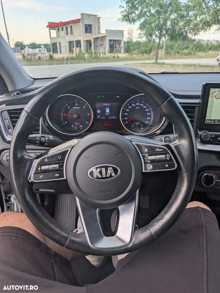 Kia Ceed 1.6 DSL 7DCT Star - 30