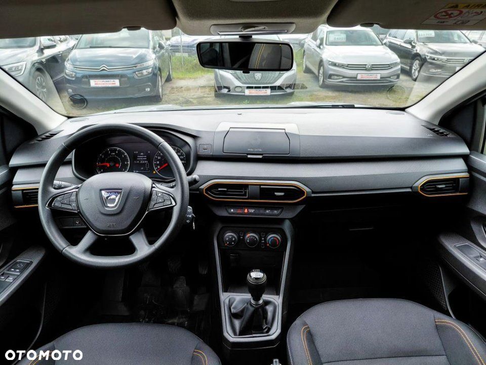 Dacia Sandero - 11