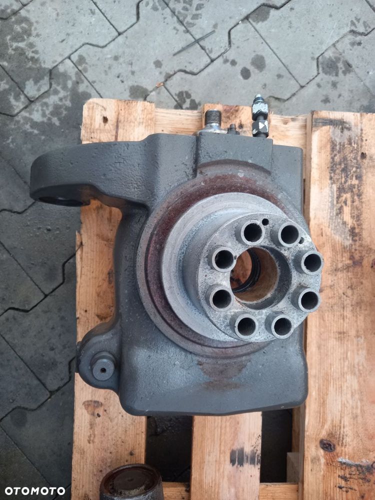 Most przód Carraro 20.29SI 17.041/1 Renault John Deere Claas Arion 530 540 550 620 630 640 650 - 10