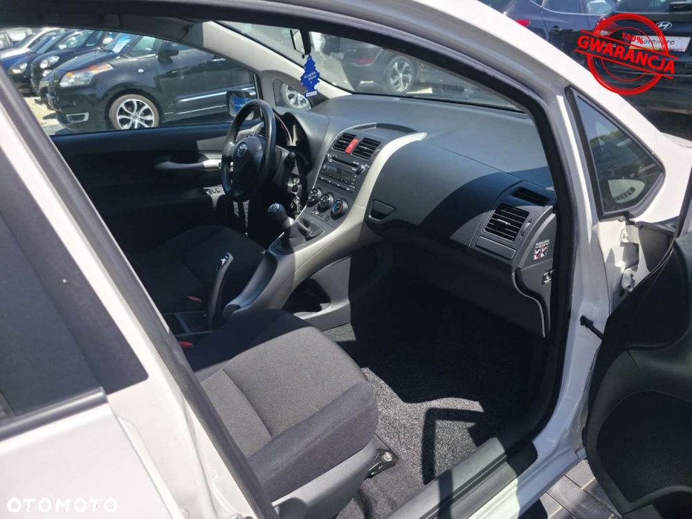 Toyota Auris 1.4 D-4D Premium - 23