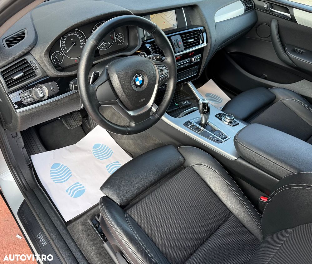 BMW X4 xDrive20i AT xLine - 32