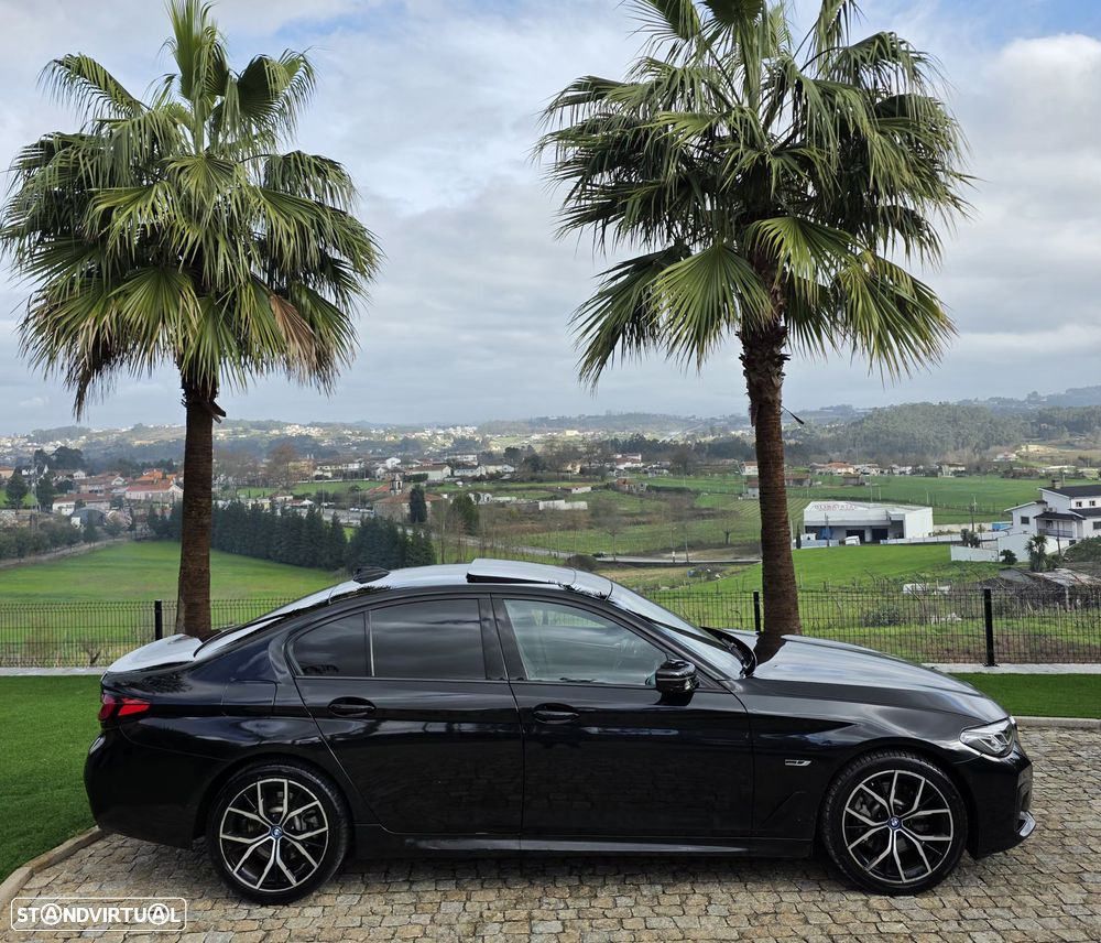 BMW 530 e Pack Desportivo M - 14