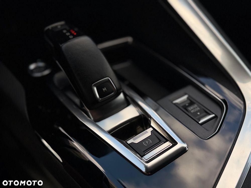 Peugeot 5008 2.0 BlueHDi GT S&S EAT8 - 22