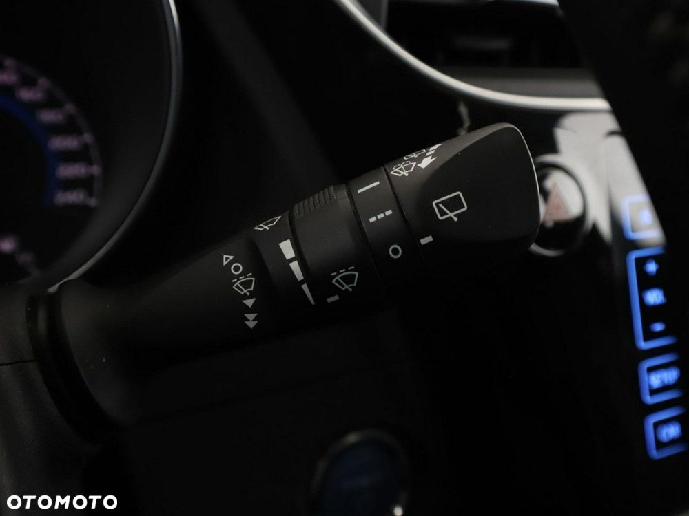 Toyota Auris 1.8 VVT-i Automatik Comfort - 32