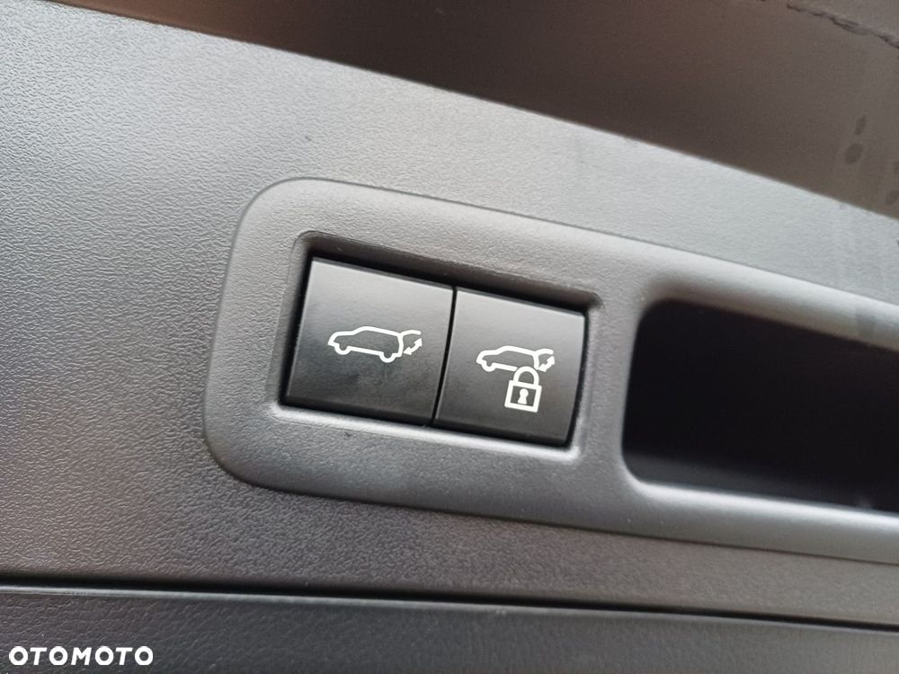 Lexus UX 250h GPF F Sport Design 2WD - 21