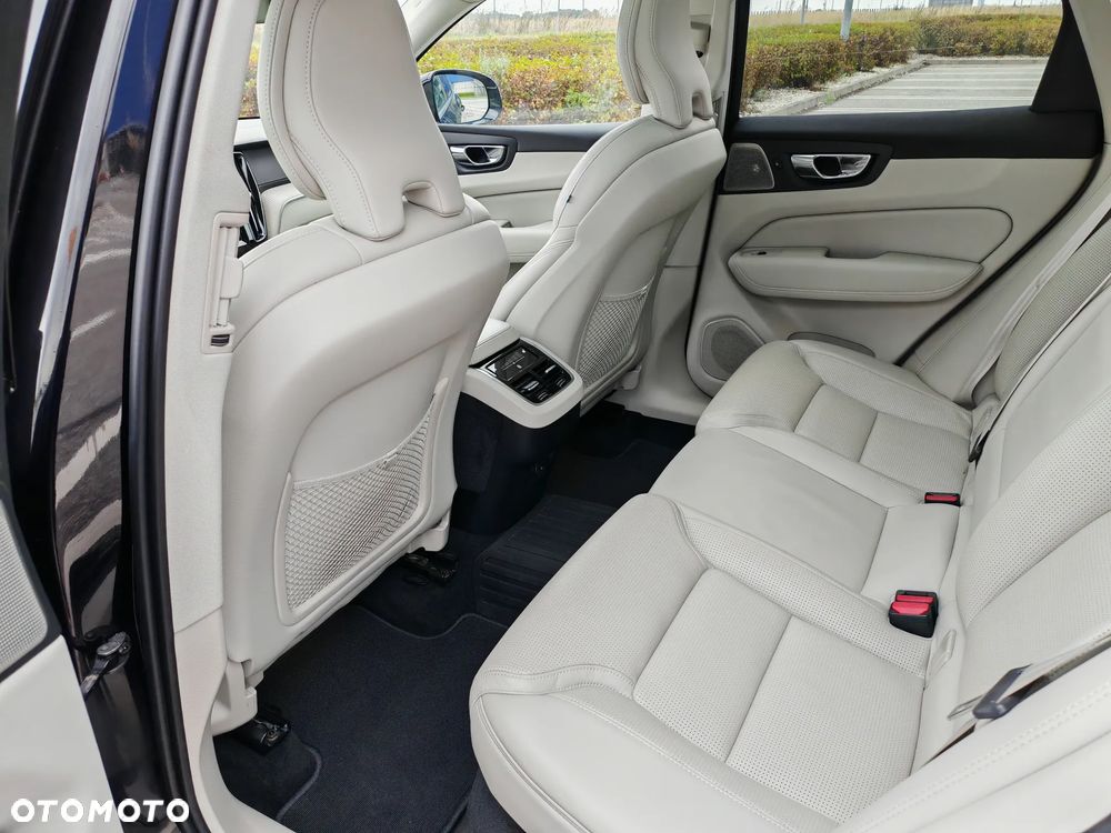 Volvo XC 60 T6 AWD Geartronic Inscription - 21