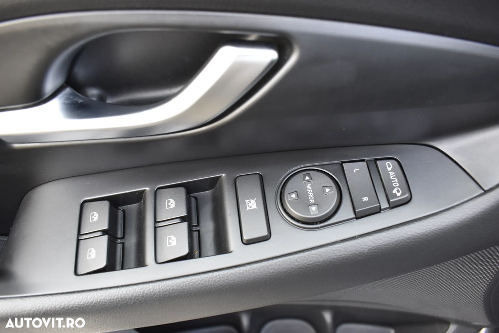 HYUNDAI i30 2021 — imagine 21