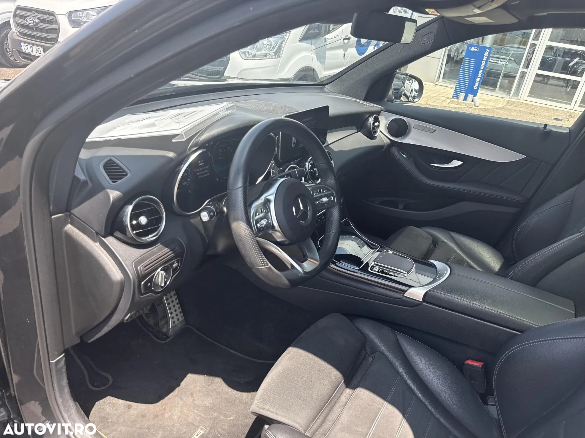 Mercedes-Benz GLC - 9