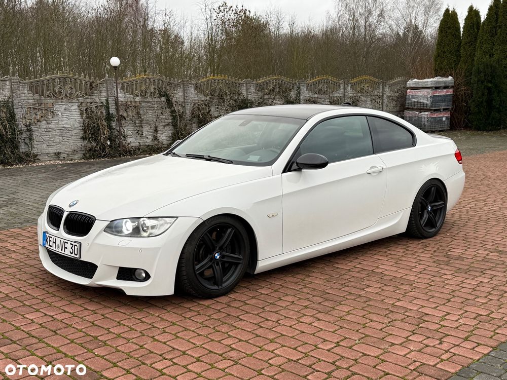BMW Seria 3 330d M Sport Edition - 6