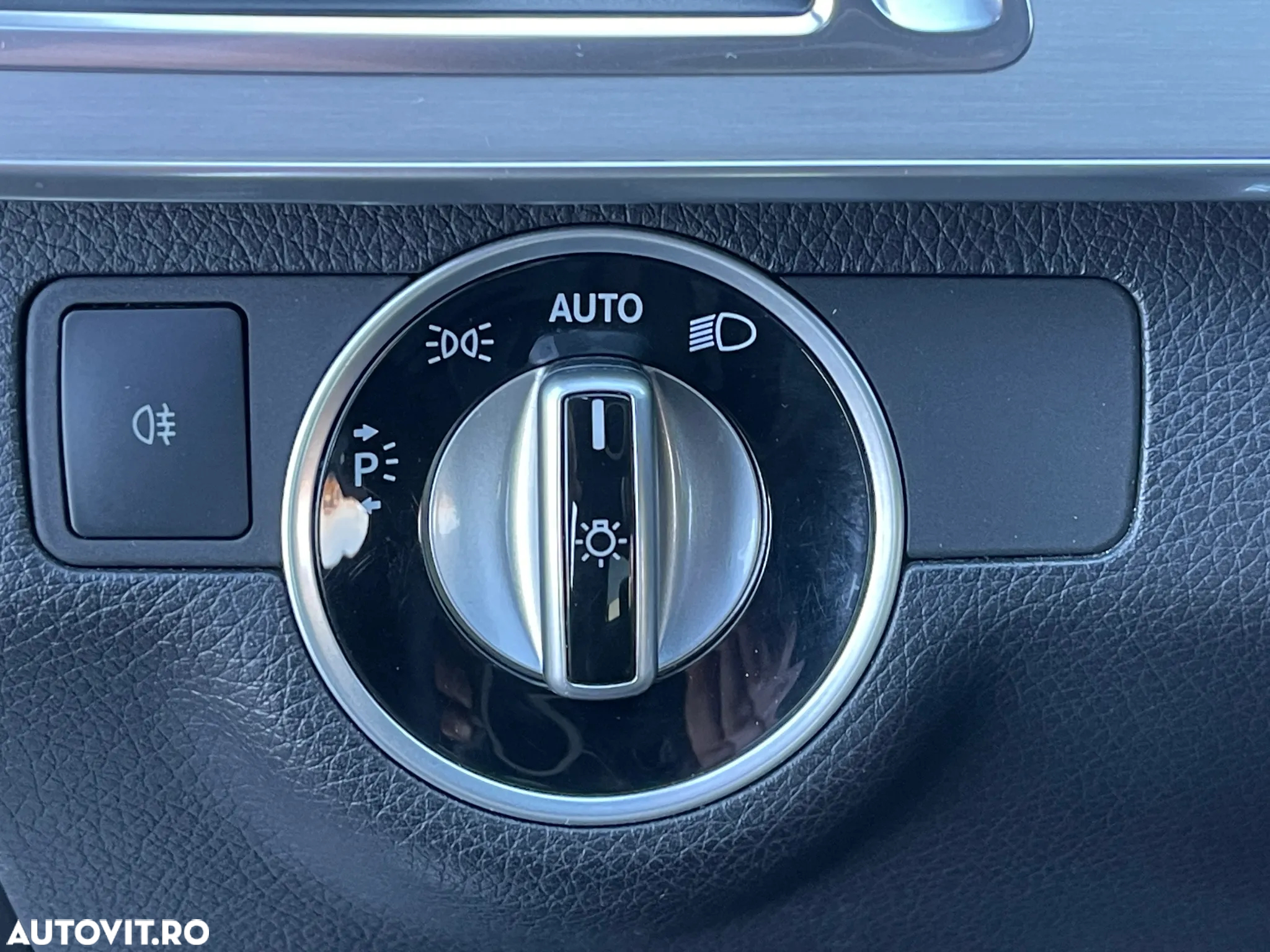 Mercedes-Benz E 300 BlueTEC HYBRID Aut. - 24