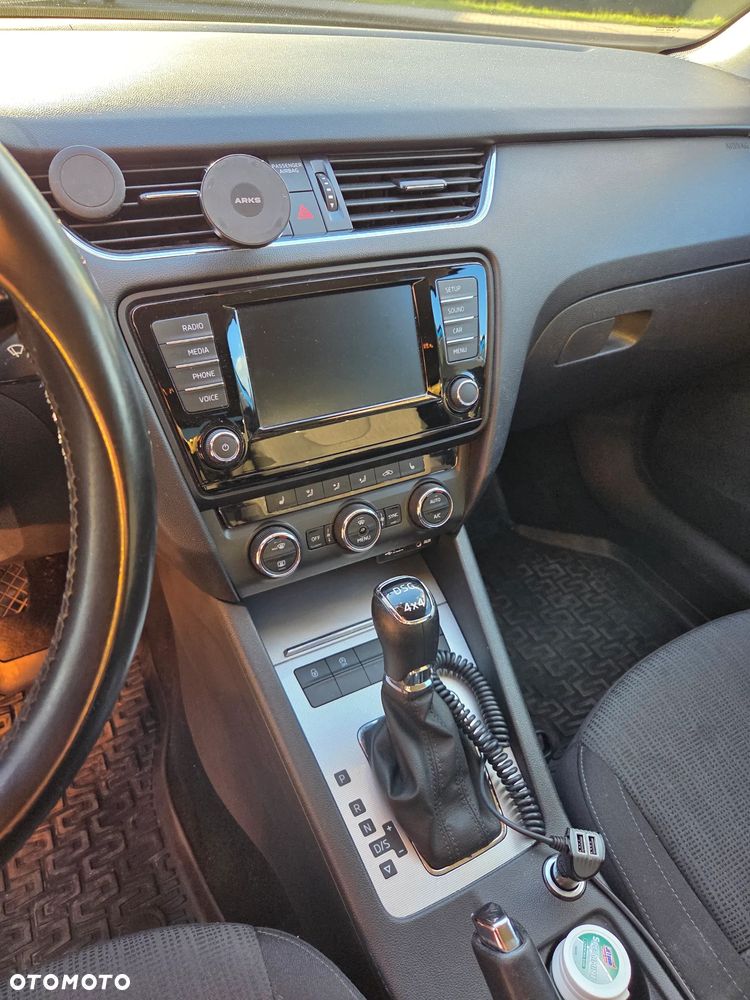 Skoda Octavia 2.0 TDI 4x4 Style DSG - 15