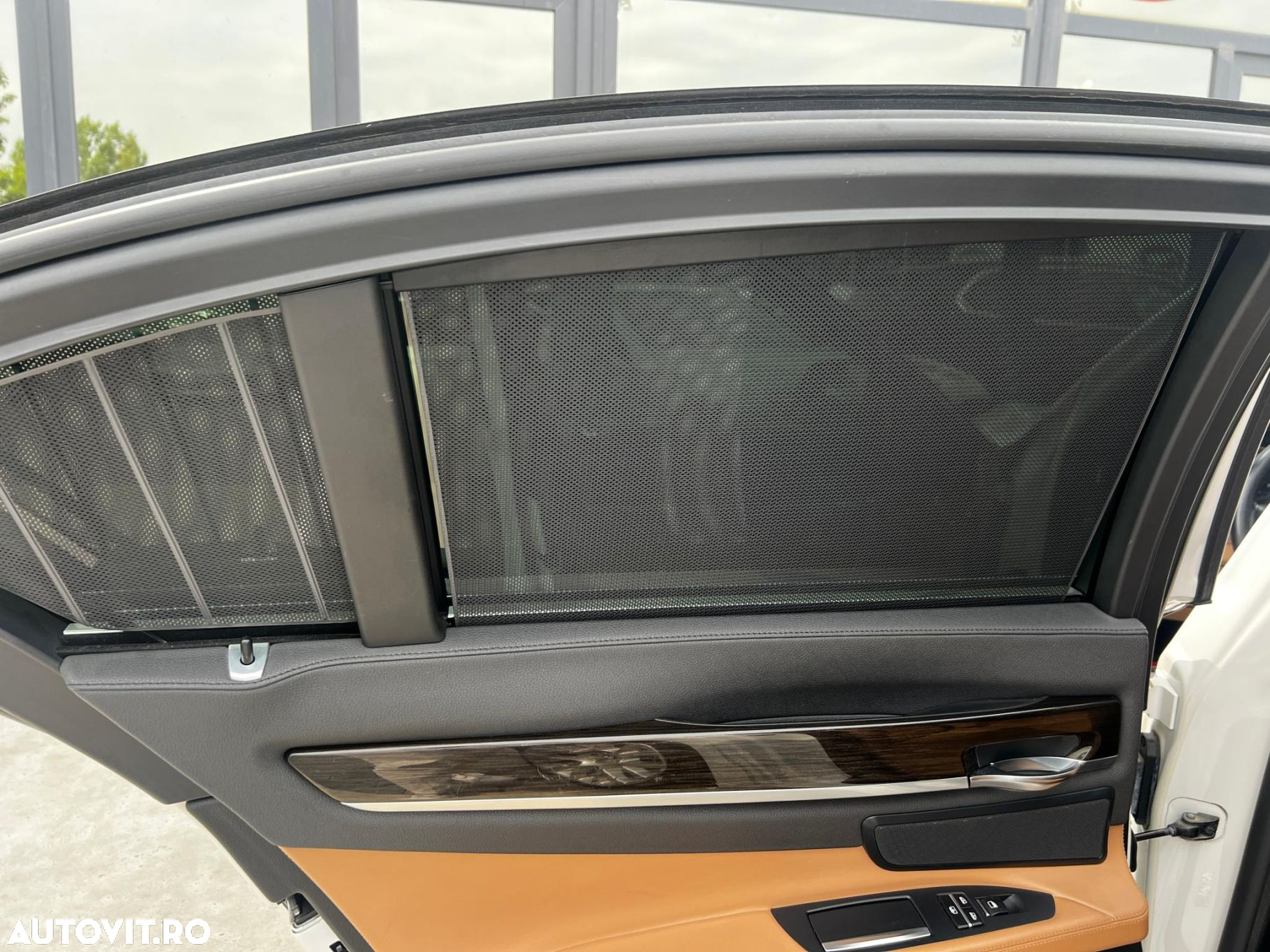 BMW Seria 7 740d xDrive - 24