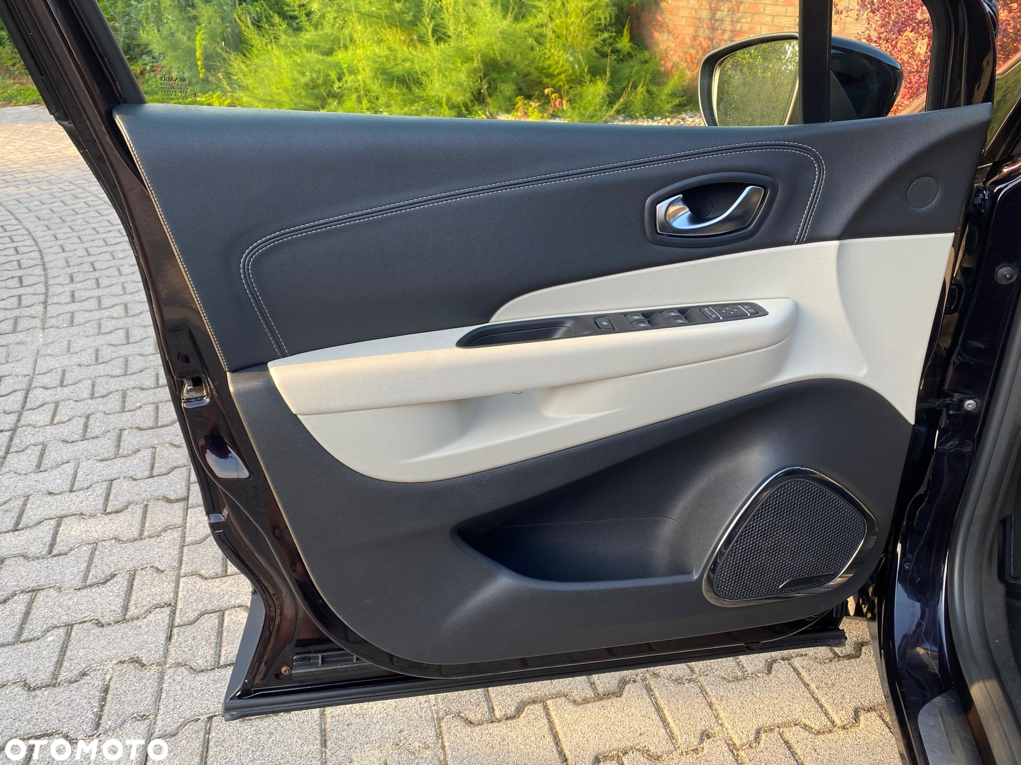 Renault Captur 1.2 Energy TCe Initiale Paris - 16