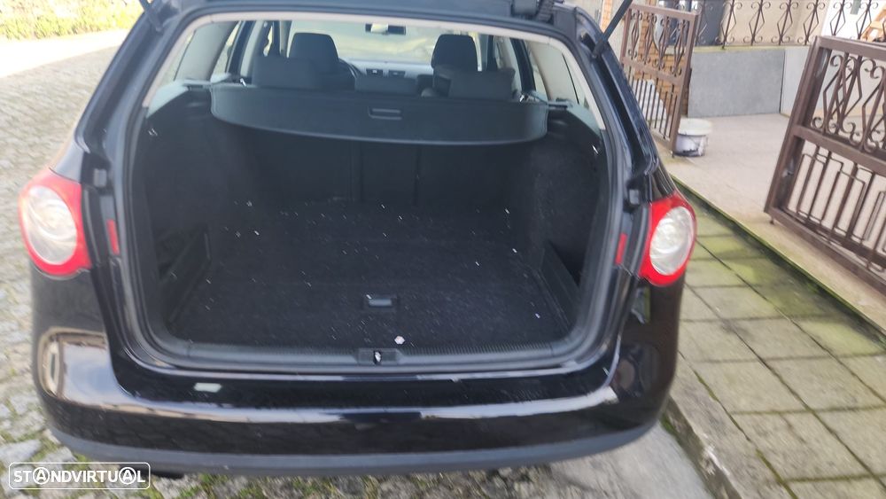 VW Passat Variant 2.0 TDi Confortline BM - 13