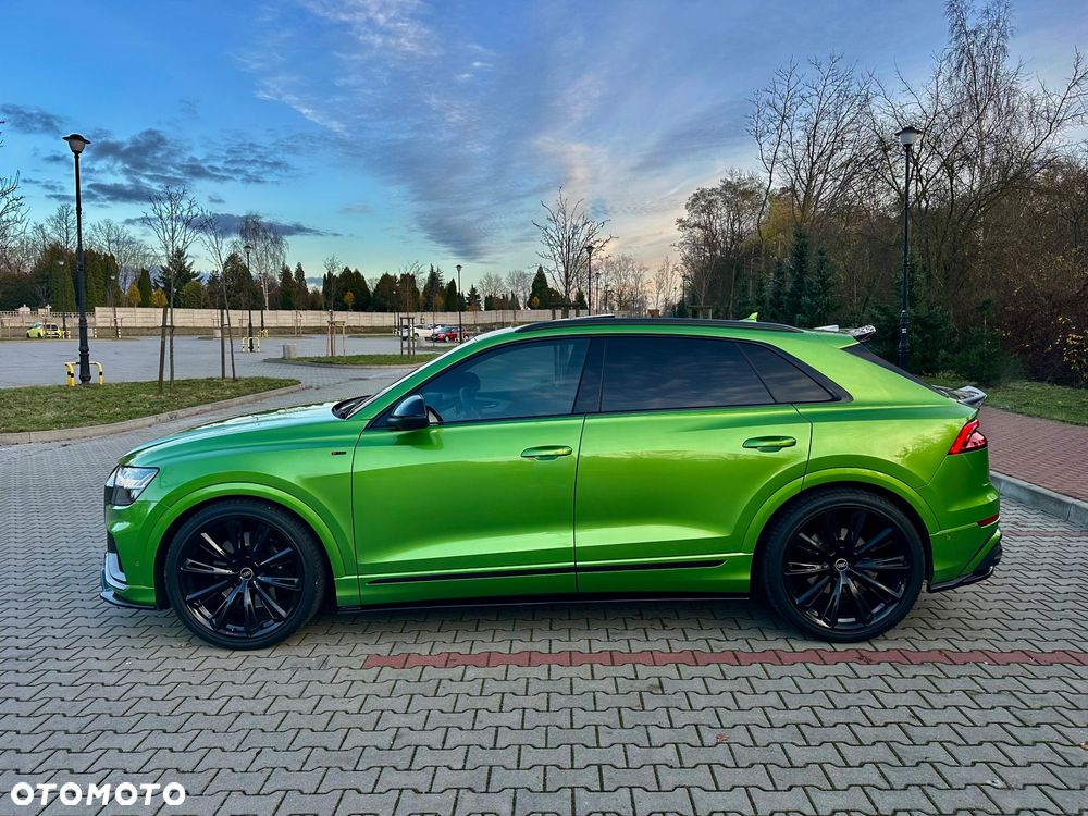 Audi Q8 - 8