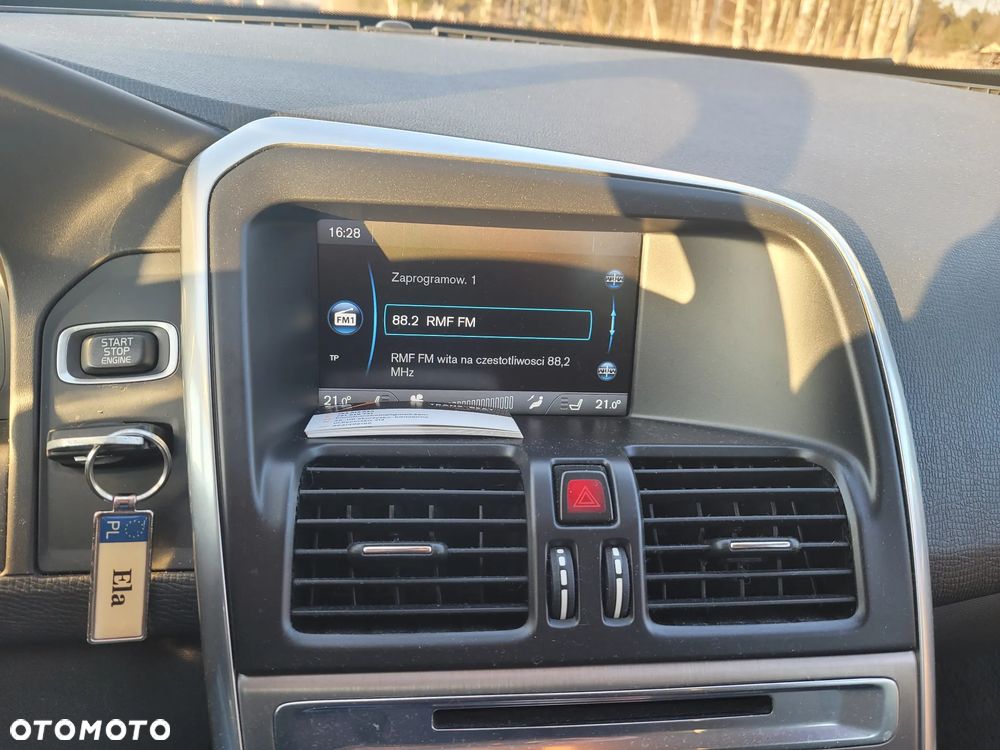 Volvo XC 60 D4 Geartronic Momentum - 18