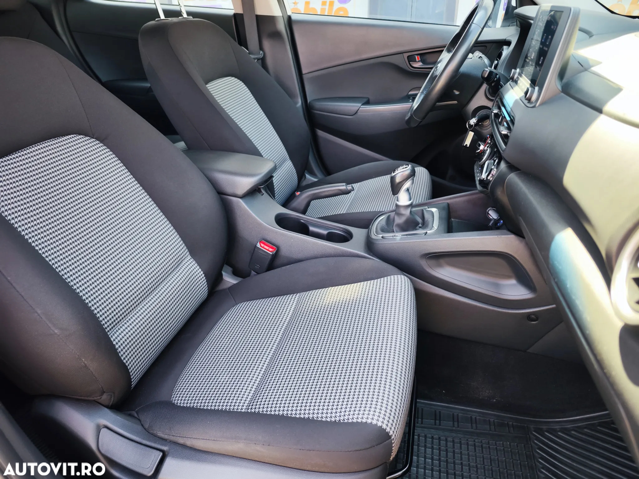 Hyundai KONA 1.0 T-GDI 120 CP 6MT 2WD Comfort - 16