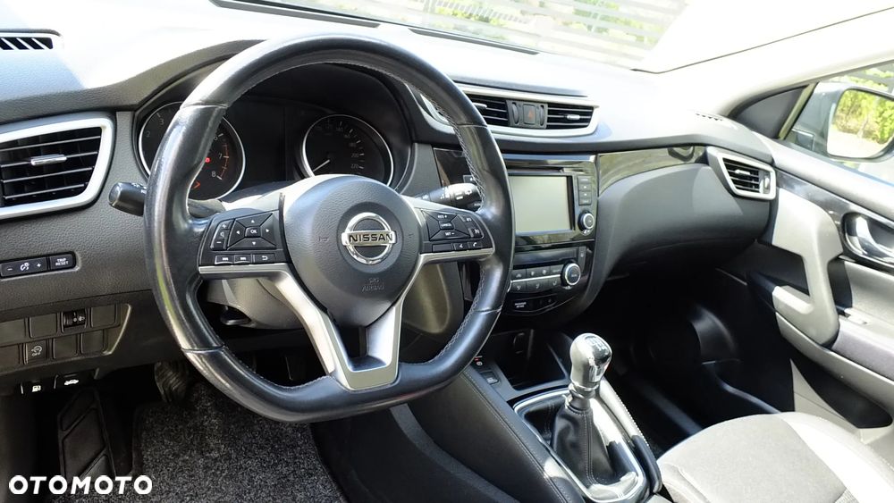 Nissan Qashqai 1.3 DIG-T N-Connecta - 20