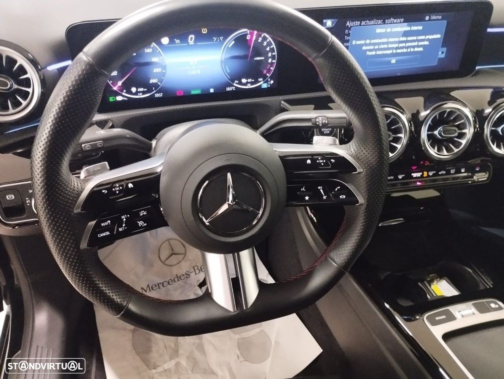 Mercedes-Benz A 250 e AMG Line - 7