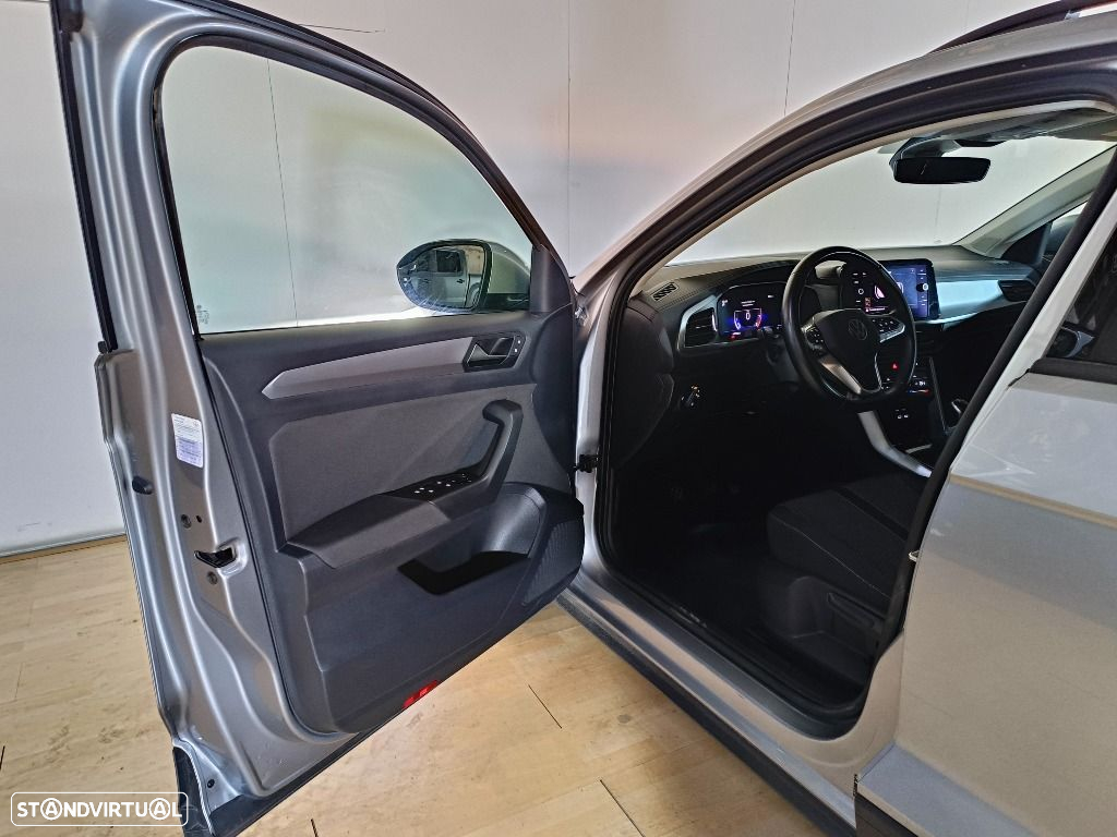 VW T-Roc 1.0 TSI Urban - 11