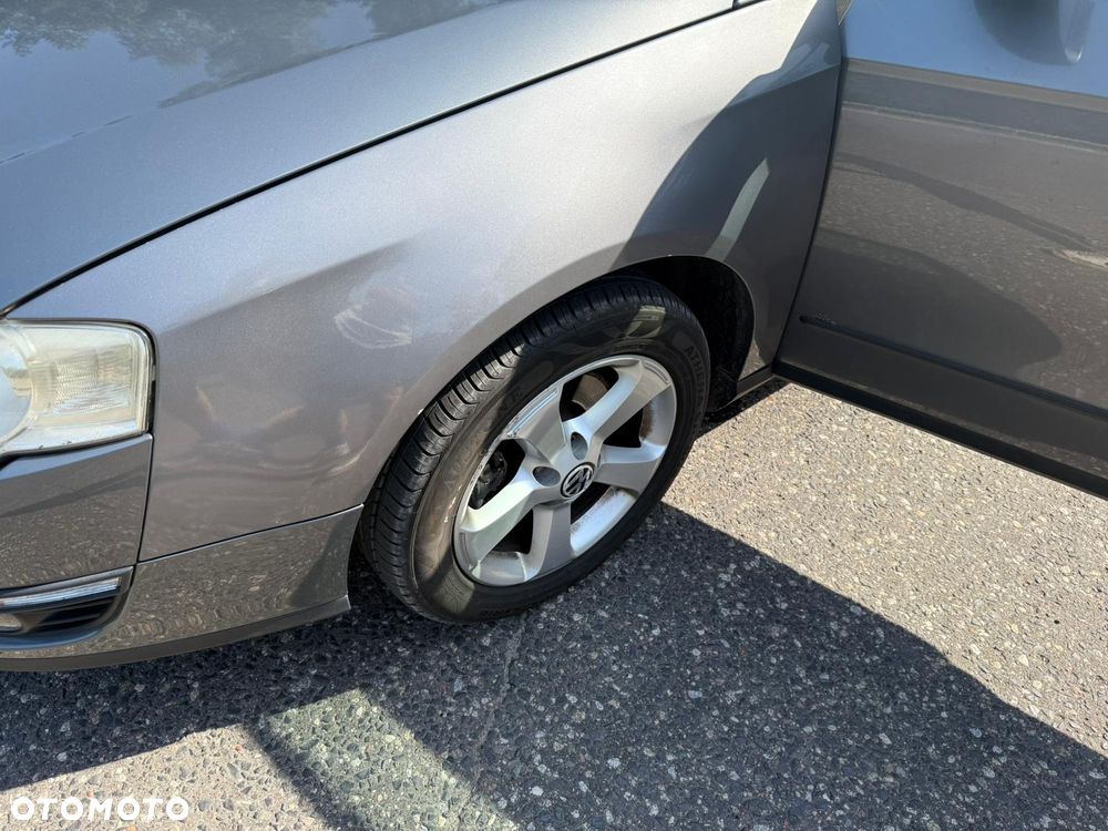 Volkswagen Passat 1.9 TDI Comfortline - 11