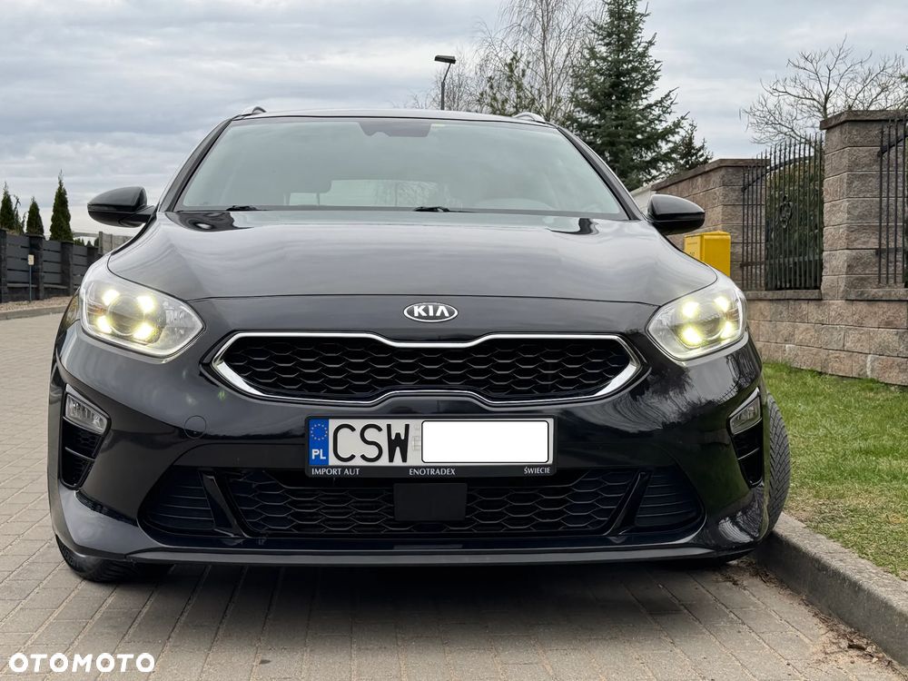 Kia Ceed SW 1.6 CRDi Eco-Dynamics+(48V Mild-Hybr.)DCT7 Vision - 25