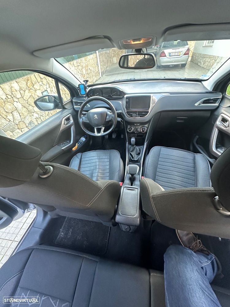 Peugeot 2008 1.2 PureTech Style - 14