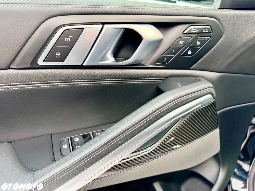 BMW X6 xDrive40d - 26