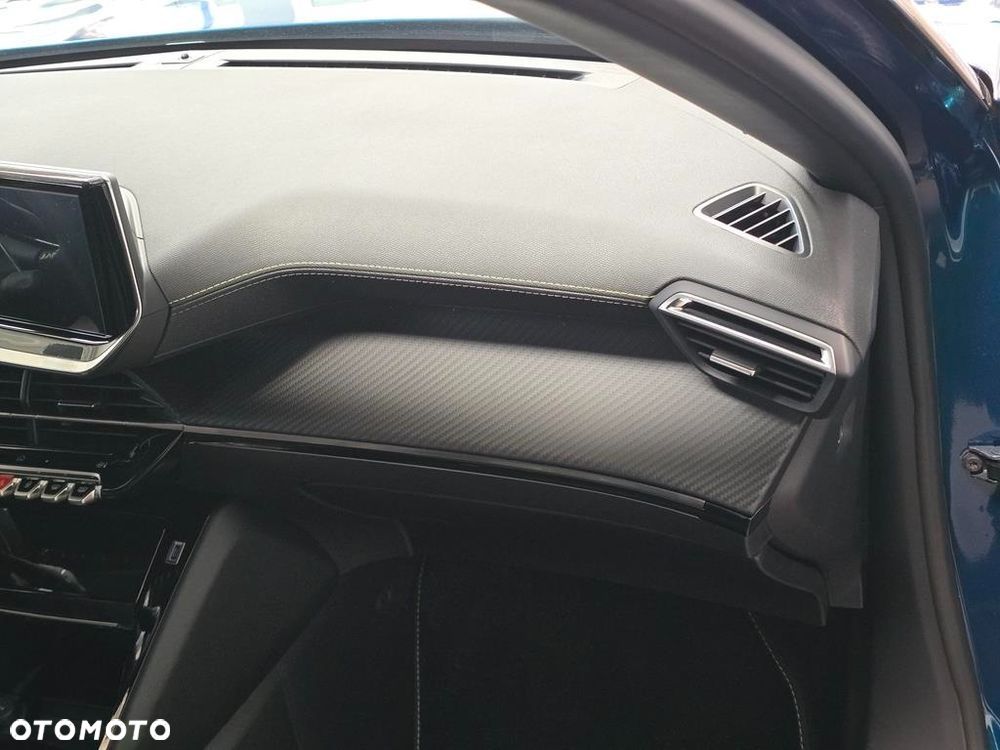 Peugeot 2008 PureTech mHEV GT Exclusive e-DCS6 - 21
