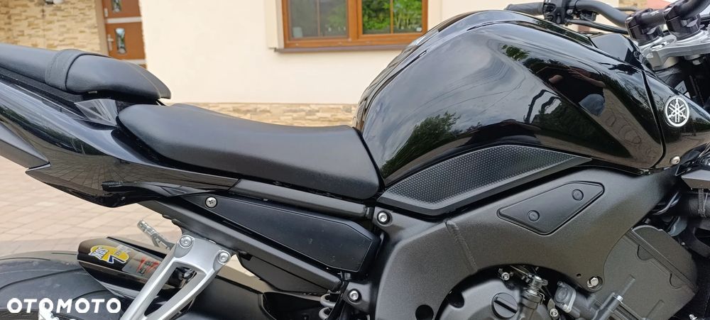 Yamaha FZ - 23