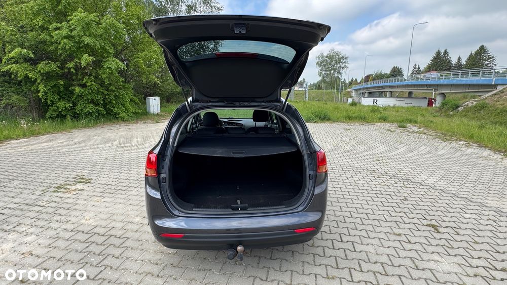 Kia Ceed - 16