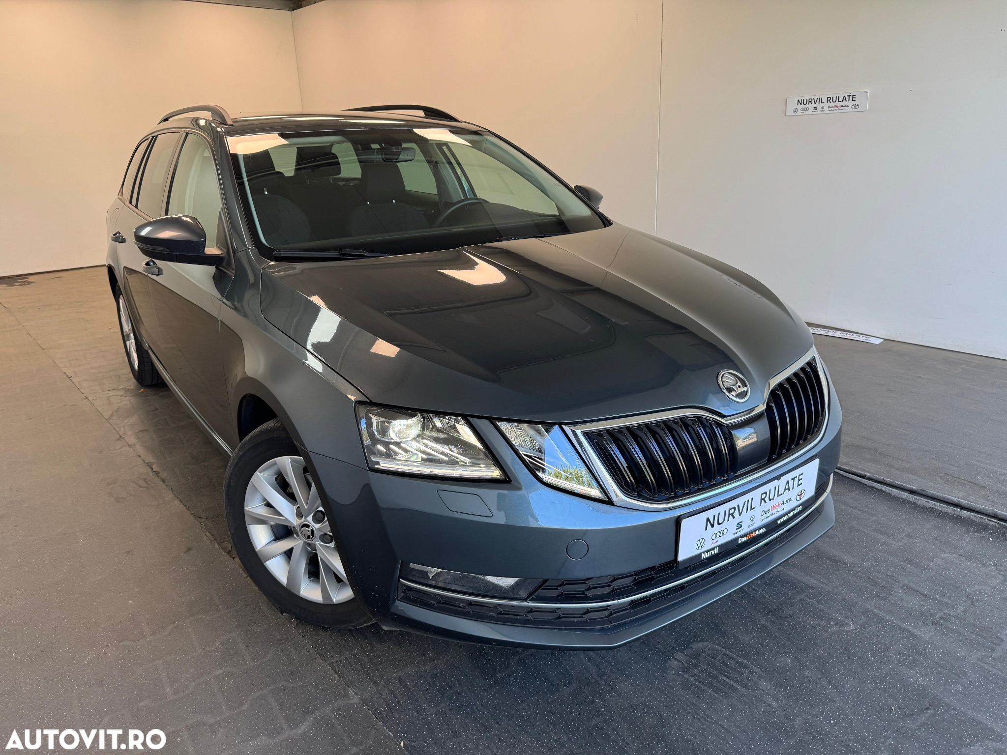 Skoda Octavia Combi Diesel 2.0 TDI DSG Style - 17
