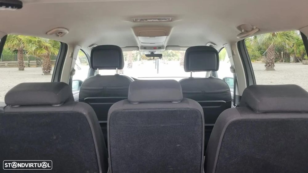 VW Touran 1.5 TSI Confortline - 19