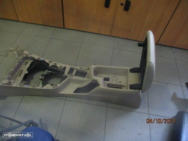 Apoio De Braço APB47 BMW F20 2013 - 2