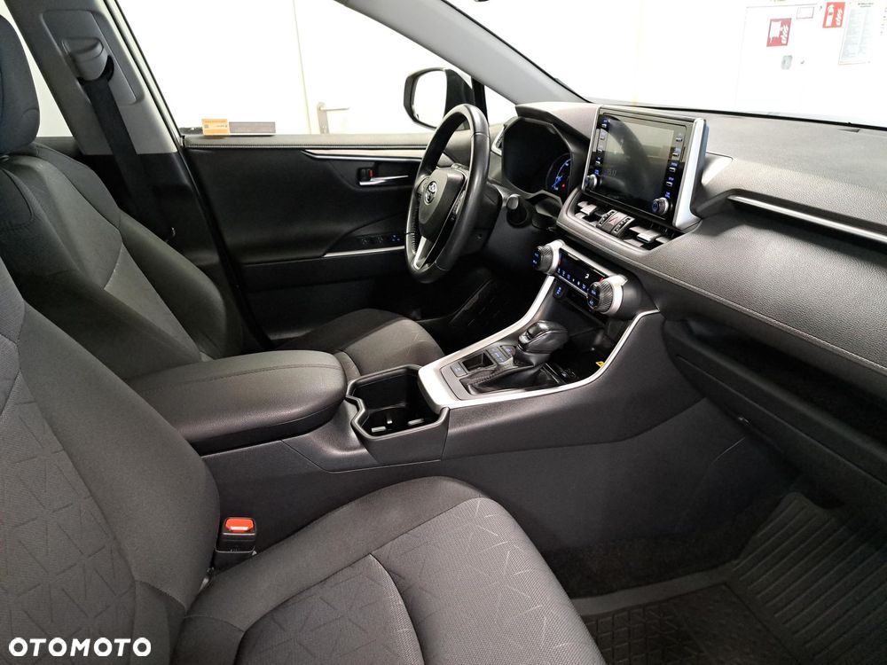 Toyota RAV4 - 9
