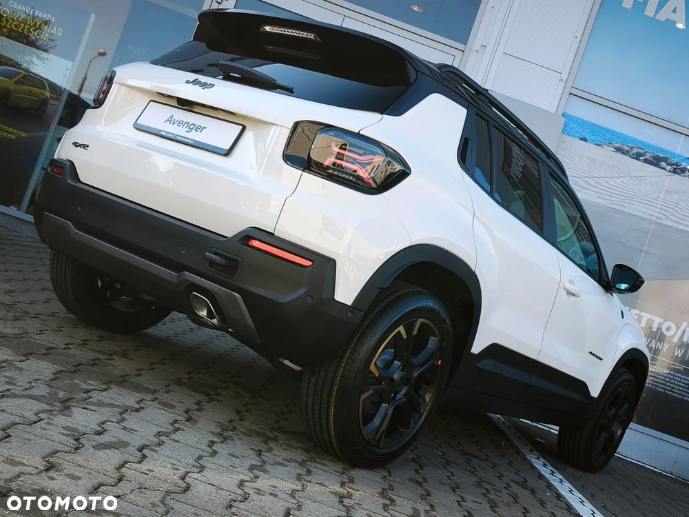 Jeep Avenger 1.2 T3 mHEV 85th Anniversary 4xe eDCT6 - 13