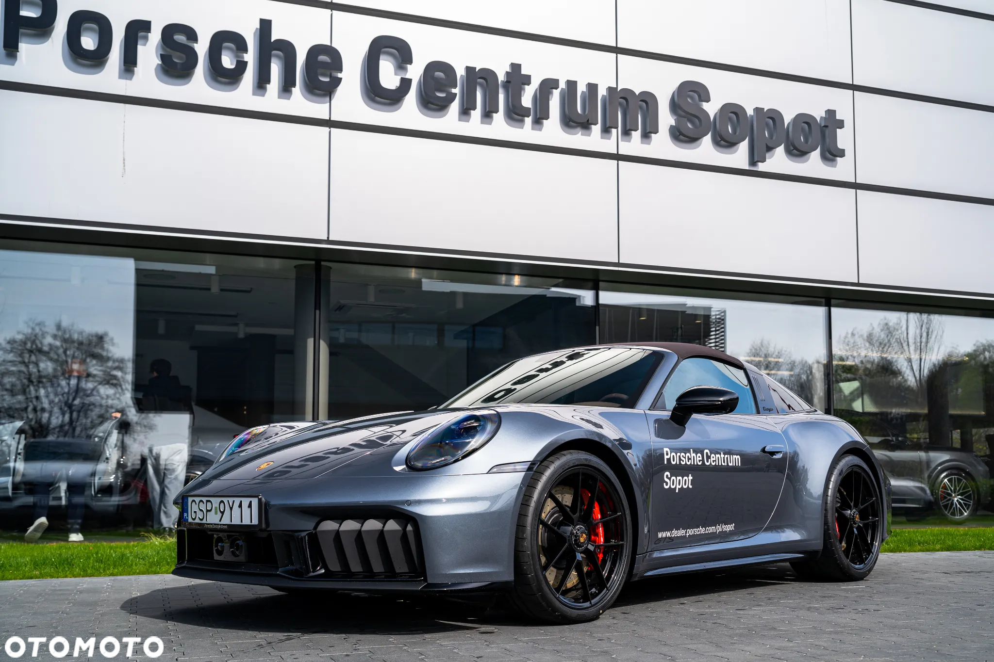 Porsche 911 Targa T-Hybrid 4 GTS - 2