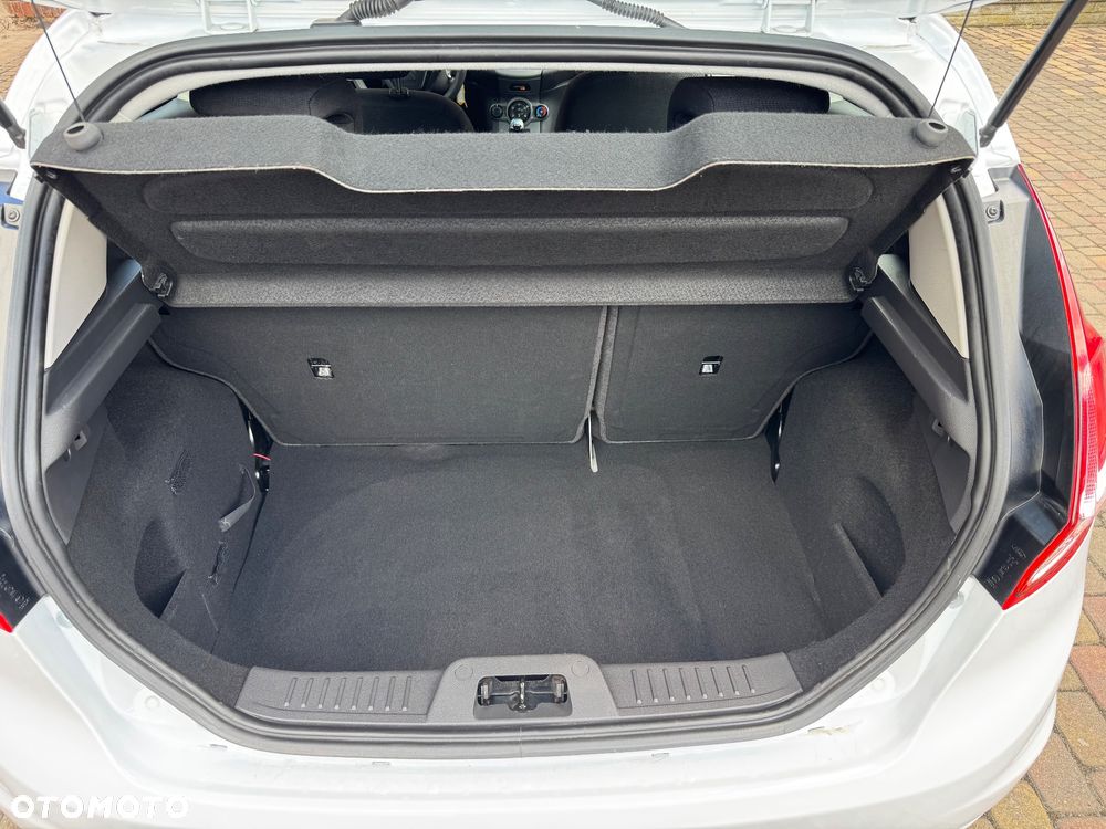 Ford Fiesta 1.25 Trend Edition - 17