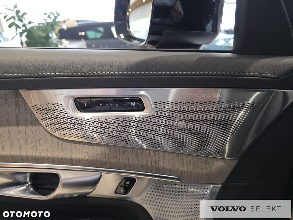 Volvo XC 90 - 23