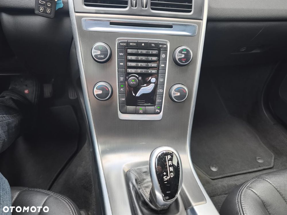 Volvo XC 60 D4 Drive-E Summum - 11