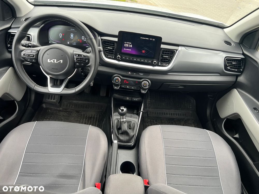 Kia Stonic 1.2 L - 14