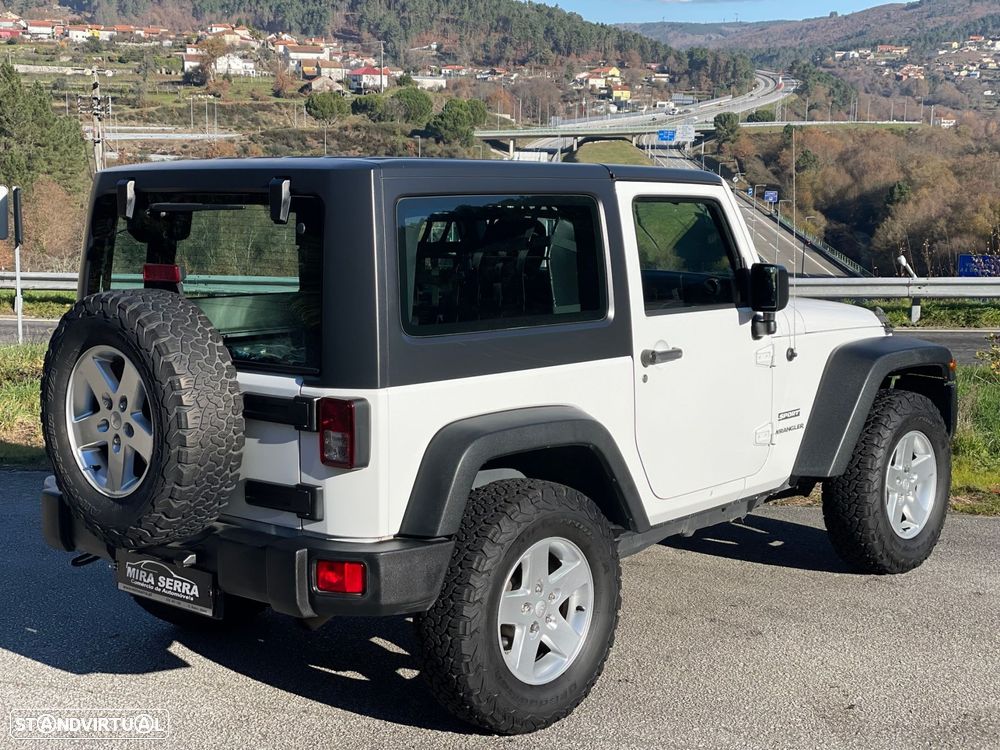 Jeep Wrangler - 14