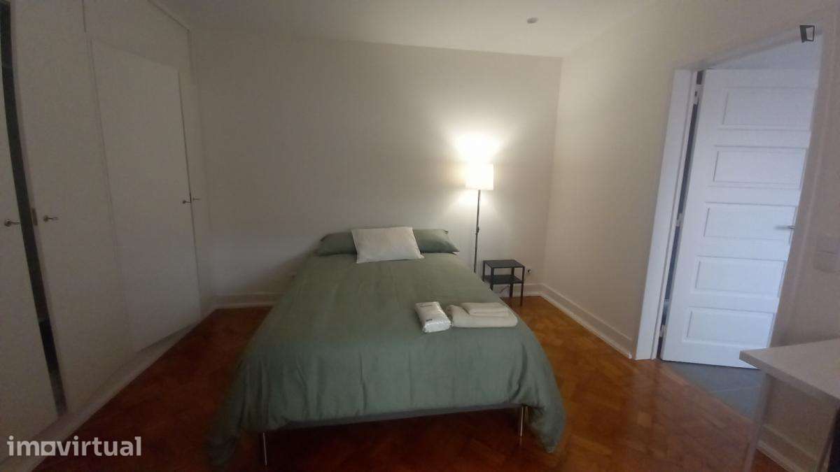 Quarto - localizado em Entrecampos Lisbon - Grande imagem: 2/13