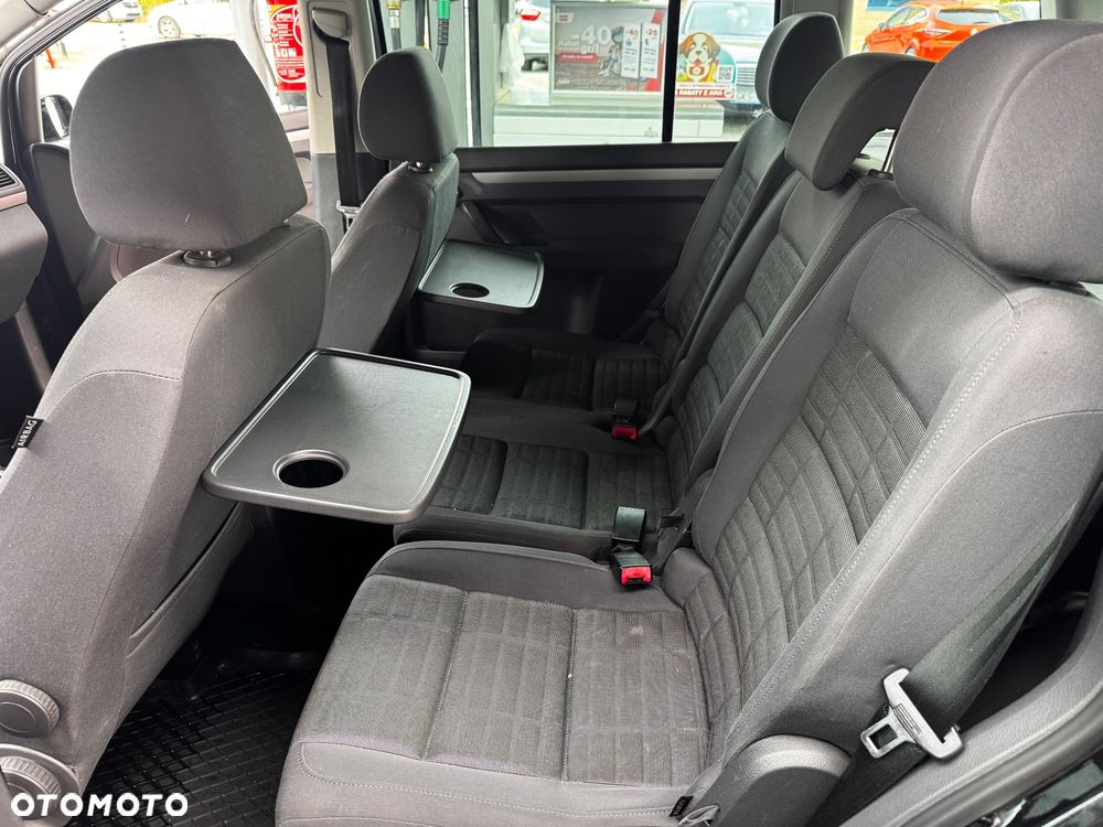 Volkswagen Touran 1.9 TDI DPF Trendline DSG - 31