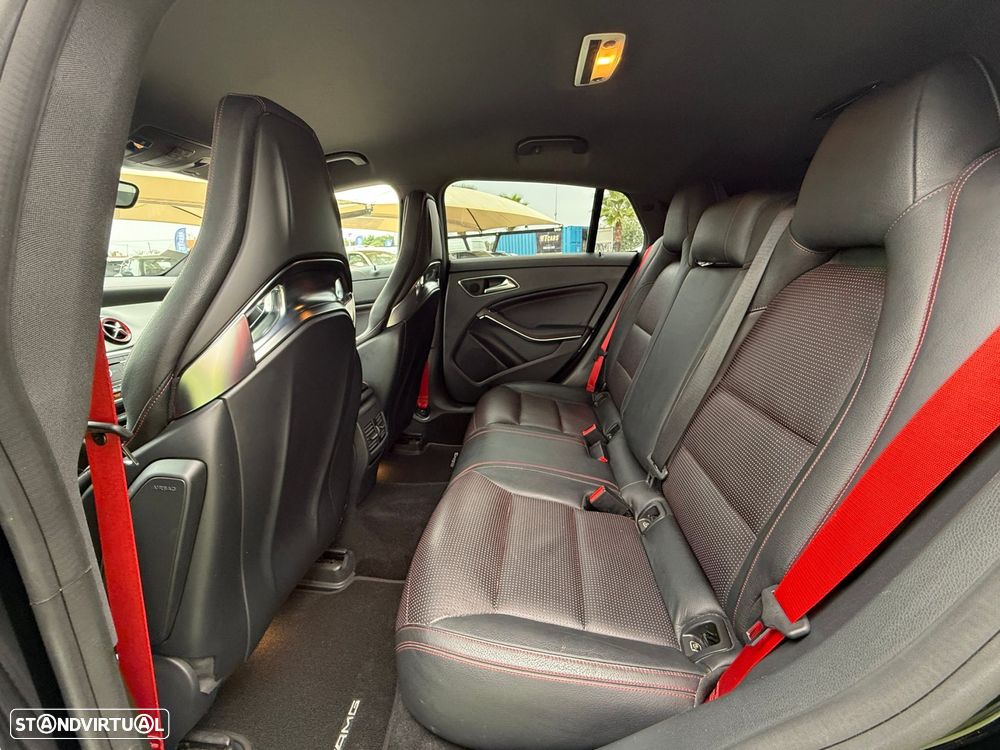 Mercedes-Benz CLA 45 AMG Shooting Brake 4Matic 7G-DCT - 27