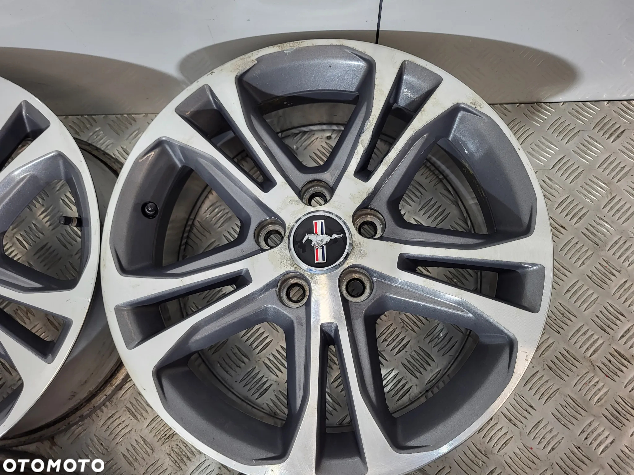 Ford Mustang Felgi Aluminiowe 17 5X112 - 9