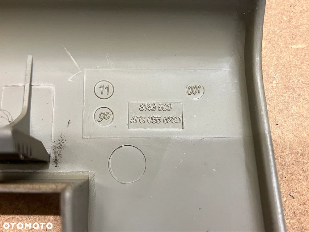 MASKOWNICA OSŁONA ZAŚLEPKA PASA BEZPIECZEŃSTWA TYŁ KANAPY BMW E34 E32 8143500 - 8