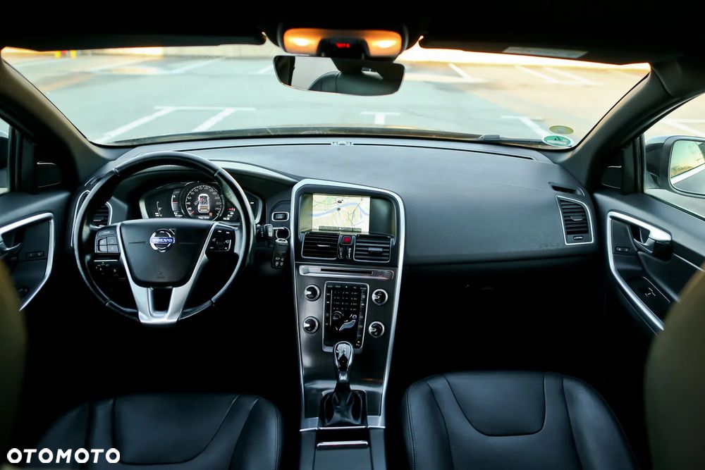 Volvo XC 60 D4 Geartronic Summum - 21
