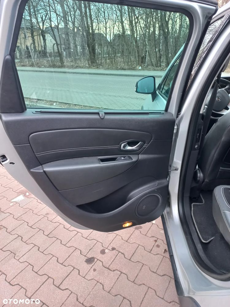 Renault Scenic dCi 110 Xmod Paris - 13